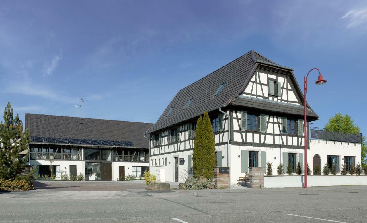 Hotel Au Petit Pont ラ・ヴァンツェナウ エクステリア 写真